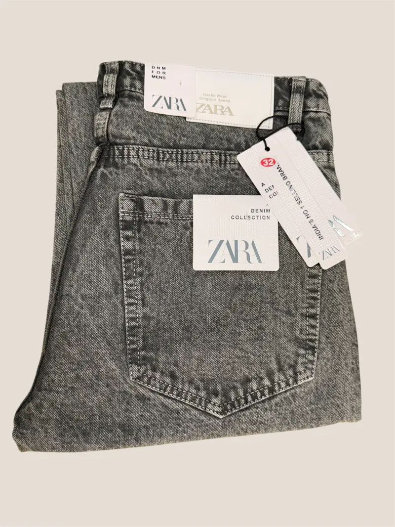 Men loose fit buggy jeans (all size available call +91 89180 53790)